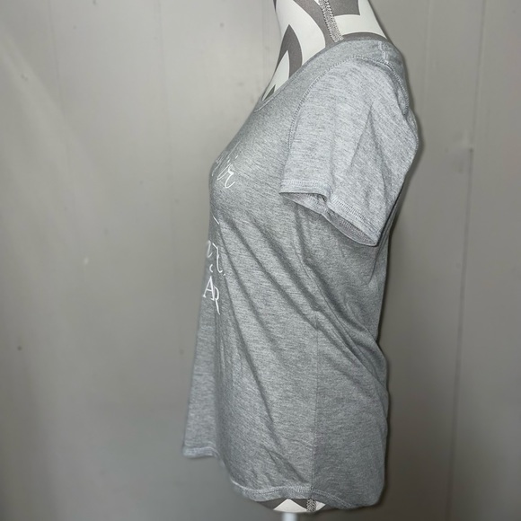 Maurice’s gray top - Picture 2 of 5